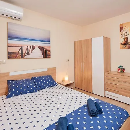 лазур с безплатен паркинг Appartement Pomorie